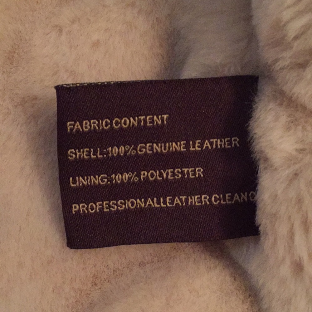 Fur Jacket (S) - Picture 5 of 6